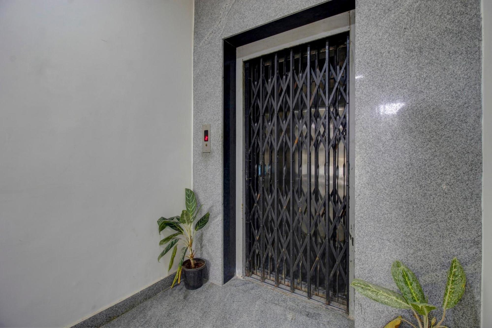 Hotel O Stay U Like Hotel'S Hyderabad Bagian luar foto