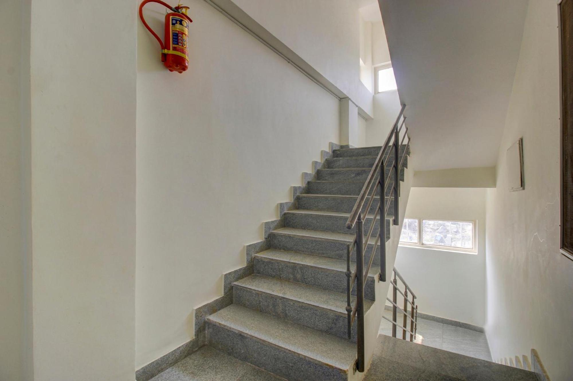 Hotel O Stay U Like Hotel'S Hyderabad Bagian luar foto