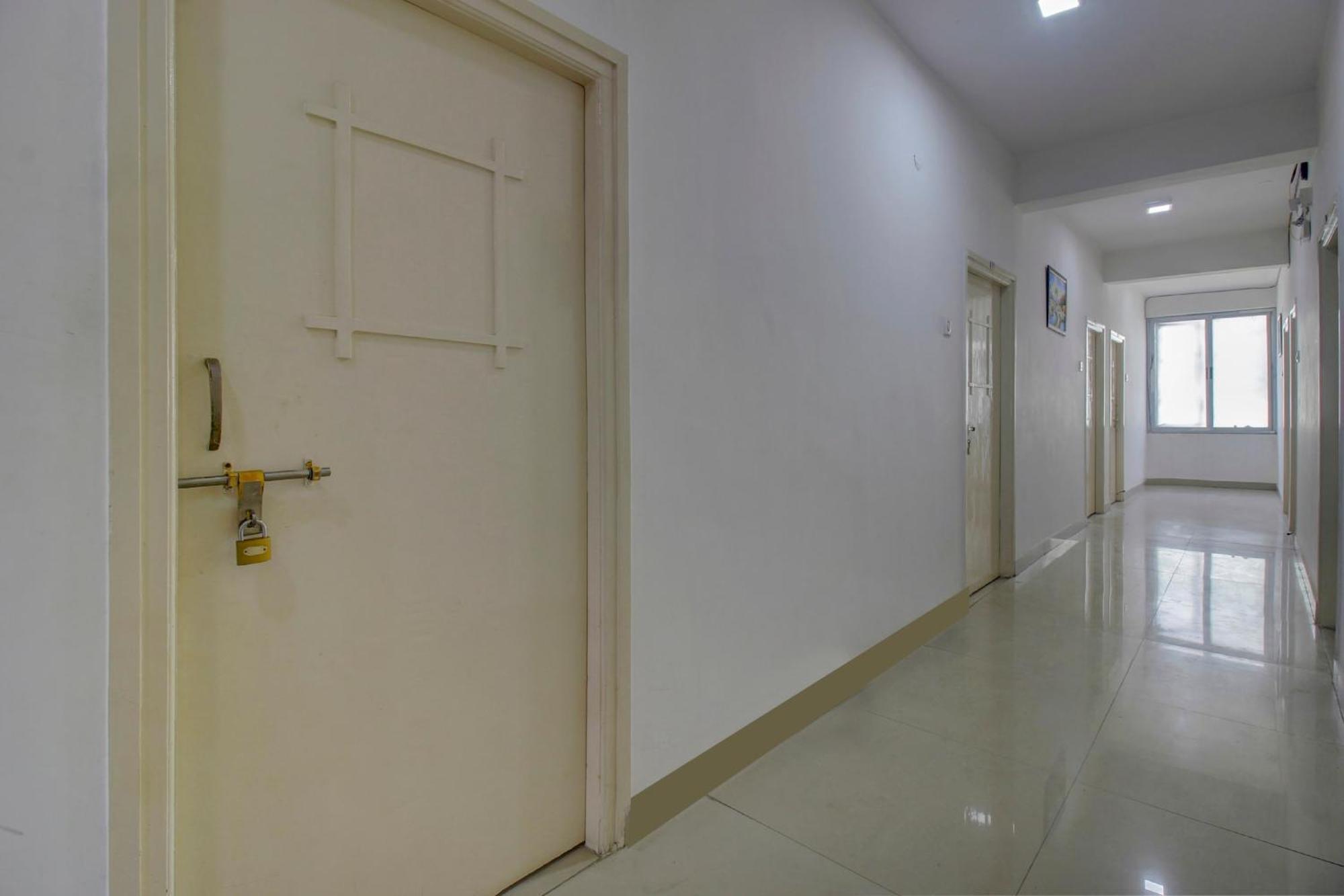 Hotel O Stay U Like Hotel'S Hyderabad Bagian luar foto
